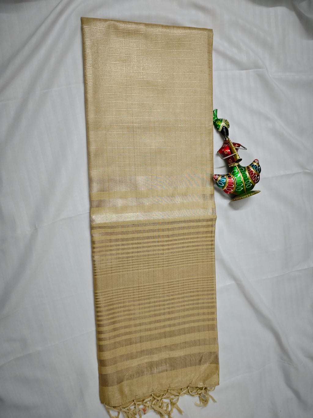 Tissue-KSV0003-Cream and Gold