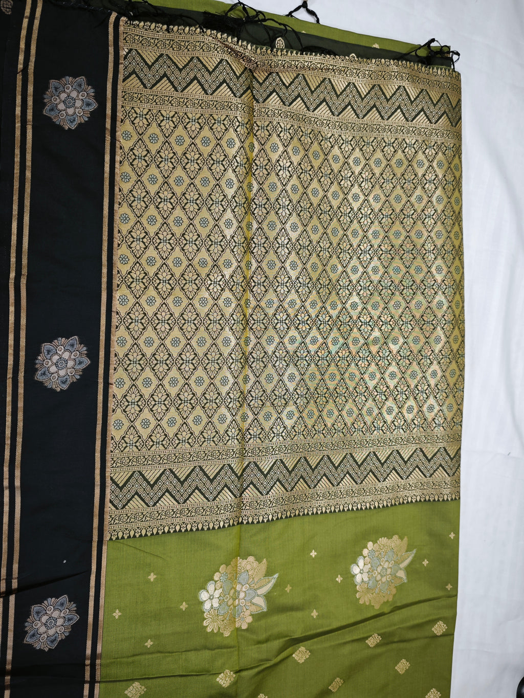 Soft Silk-KSV5014-Olive Green and Black
