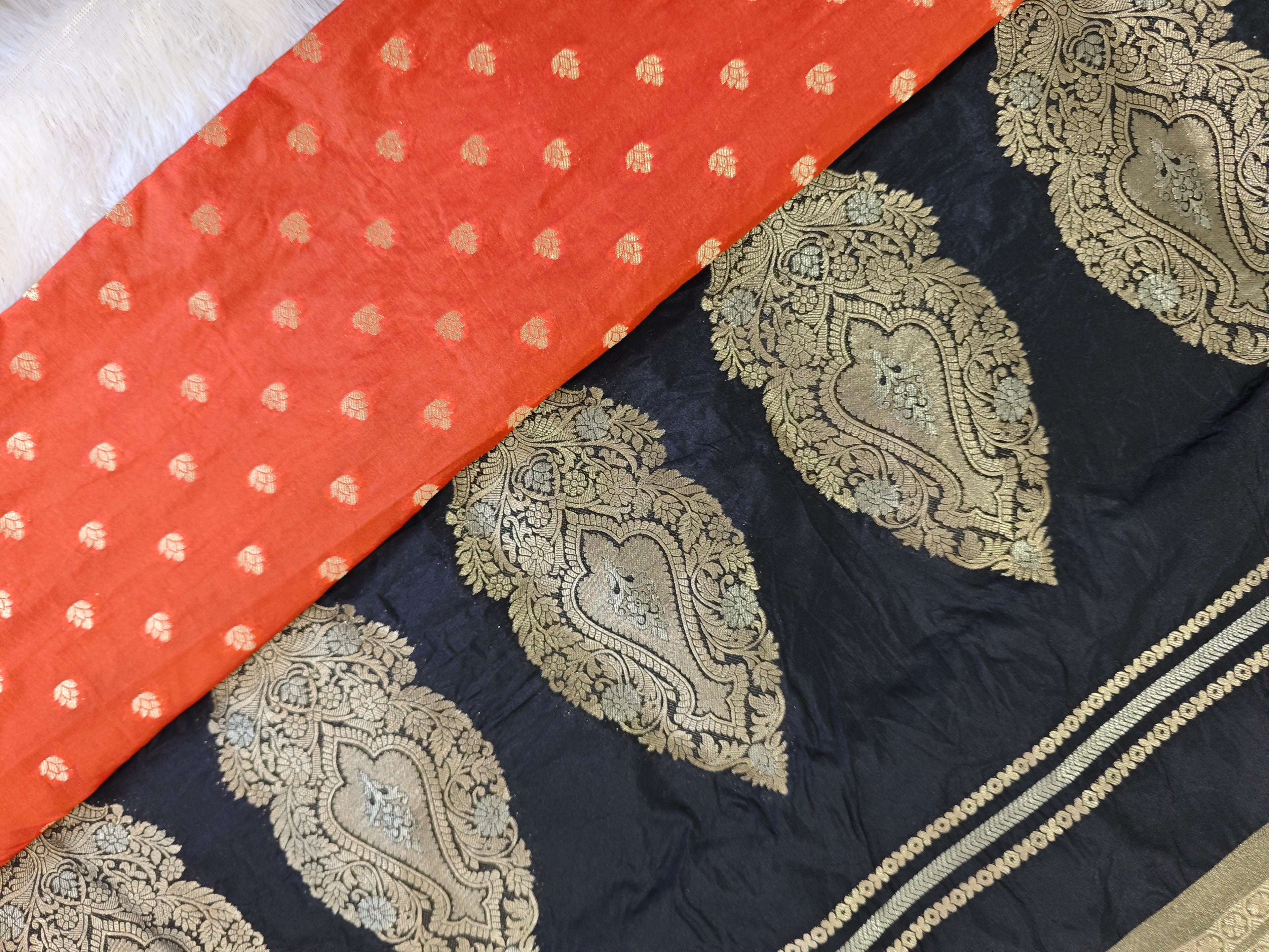 Moonga Cream Silk-KSV5017-Black and Rust