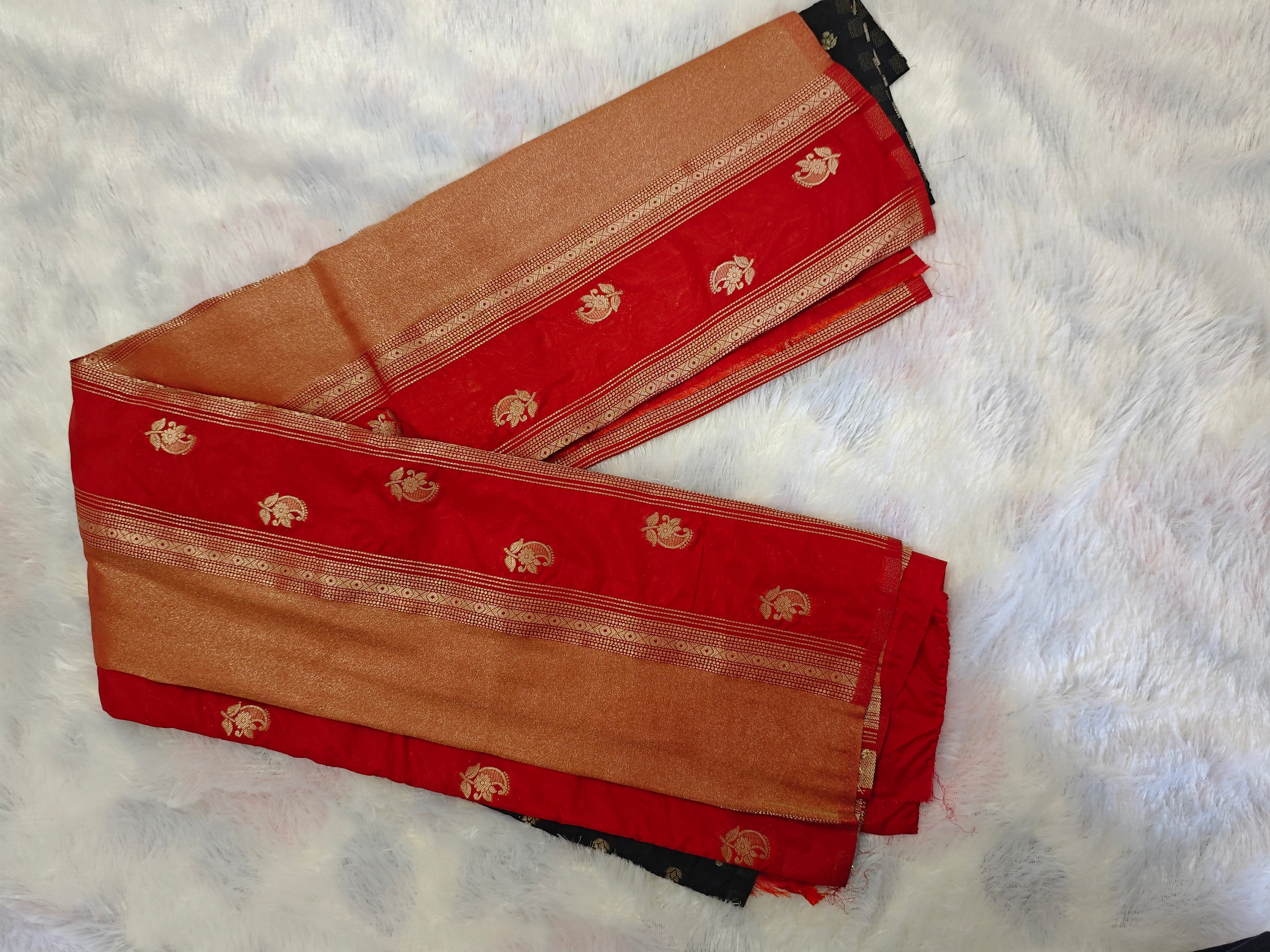 Moonga Cream Silk-KSV5018-Red and Black